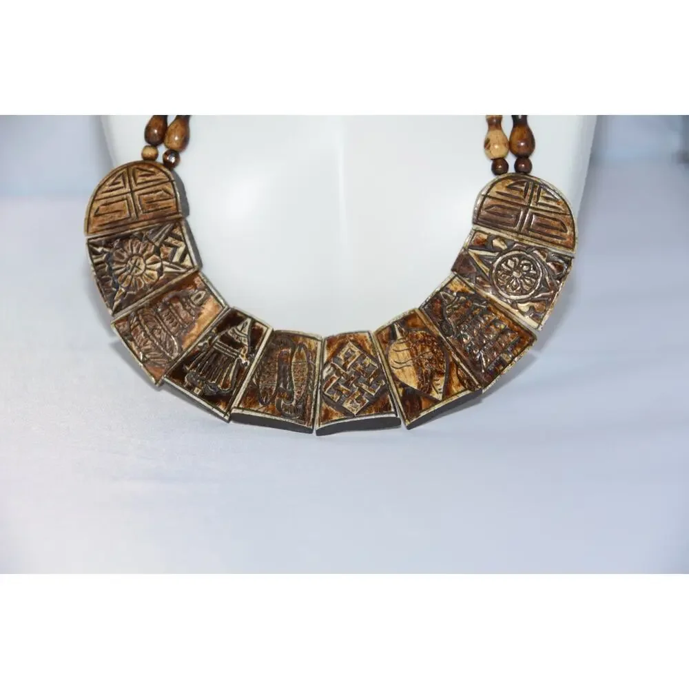 TIBETAN HANDCRAFTED 8 AUSPICIOUS SYMBOLS CARVED YAK BONE AMULET NECKLACE